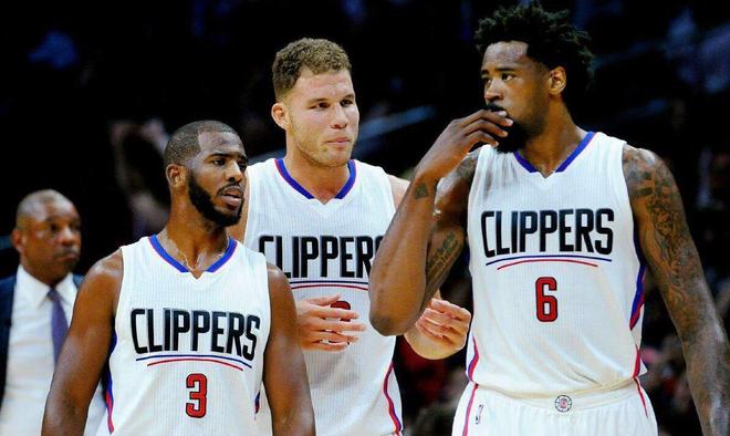 马明宇隔空给邵佳一加油：非常期待佳一率领国足走出低谷（马明宇隔空为邵佳一打气：期待佳一带领国足走出低谷）