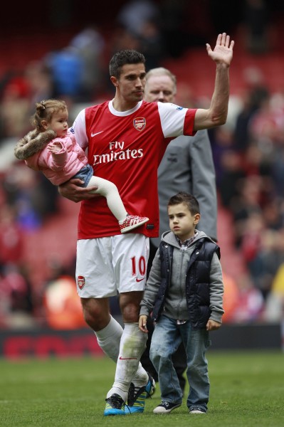 马尔基西奥玩皇马传奇二选一：C罗＞齐达内、大罗（马尔基西奥皇马传奇二选一：C罗力压齐达内与大罗）