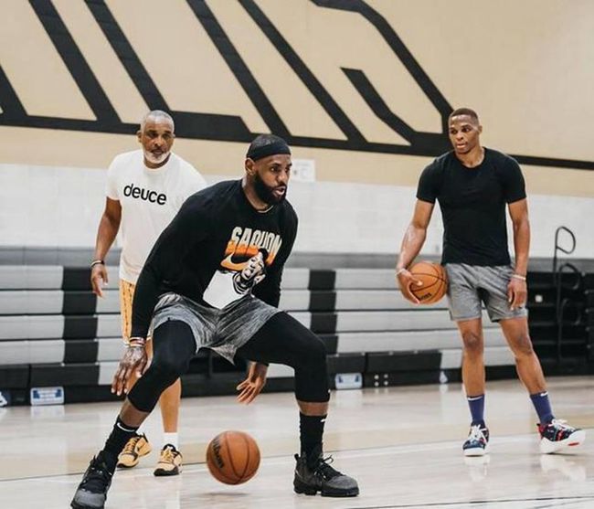 范弗里特：密集赛程与长途奔波是伤病率上升的主因（范弗里特直言：赛程过密与长途奔波导致伤病率攀升）