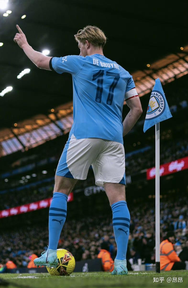 马特拉齐：罗纳尔多是梅西和C罗的结合体，我从不直接防守他（马特拉齐称罗纳尔多集梅西与C罗之长：我从不正面对位他）