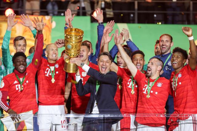 罗马诺：拜仁已经在考虑为伦纳特-卡尔再提供一份新合同（罗马诺：拜仁正考虑再次向伦纳特-卡尔递交新合同）