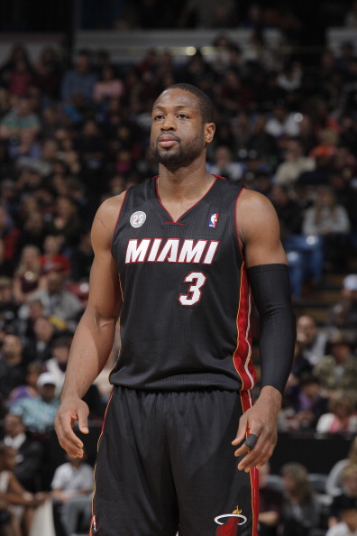 前广州队球员张志雄 白余涛加盟重庆铜梁龙（两名前广州队球员张志雄、白余涛转投重庆铜梁龙）