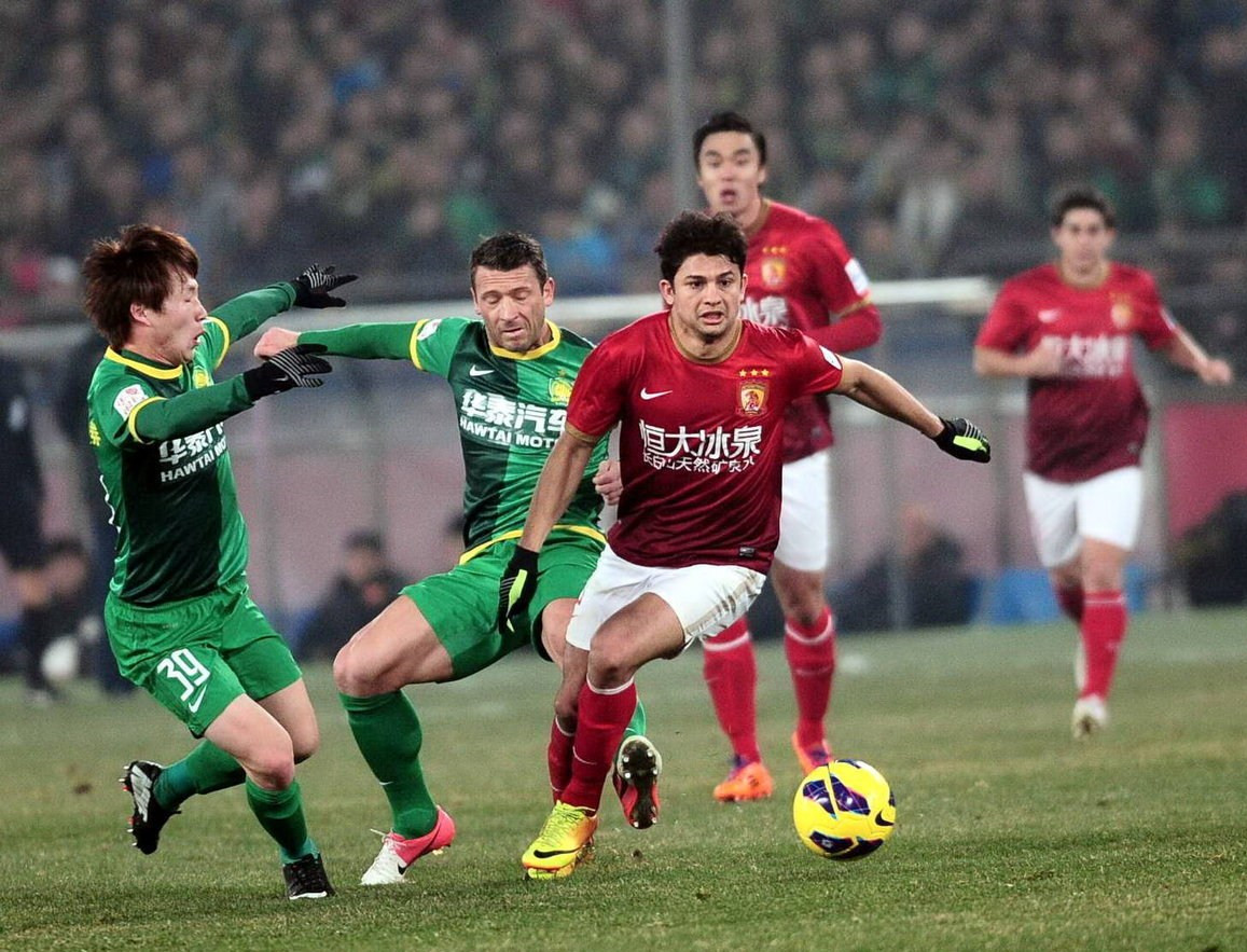 尤文客场3-2博德闪耀，乔纳森-戴维绝杀，奥蓬达、麦肯尼建功（尤文客场3-2力克博德，乔纳森-戴维绝杀，奥蓬达、麦肯尼破门）