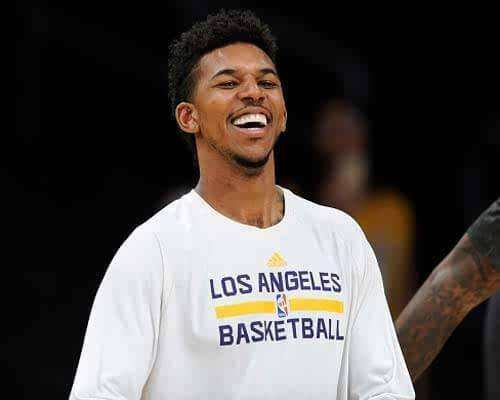 TA：阿森纳持续关注法国中卫雅奎特，阿尔特塔不愿放走热苏斯（TA：阿森纳继续考察法国中卫雅奎特，阿尔特塔无意放走热苏斯）