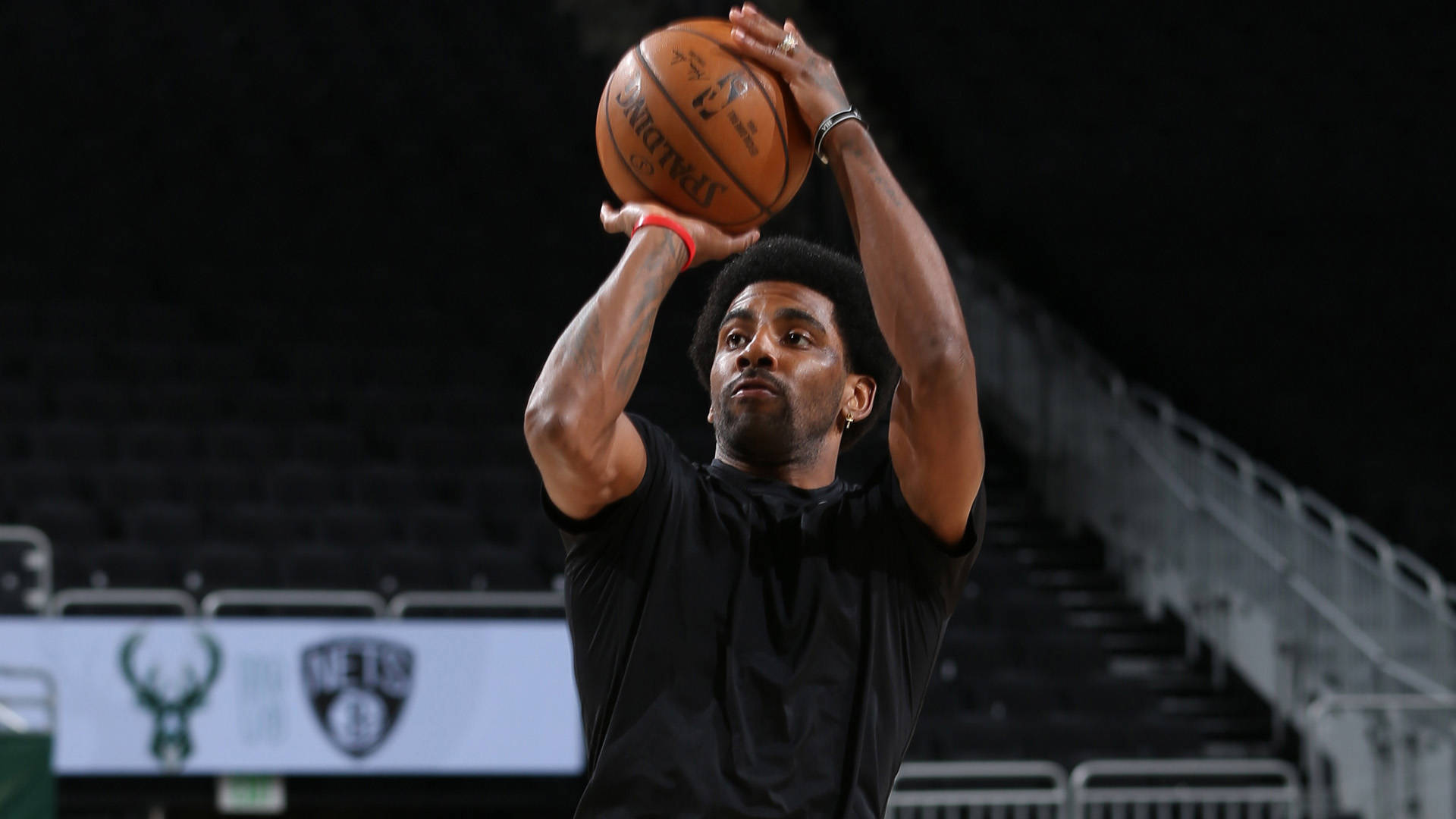 意甲出现一条大鱼！4大豪门开始抢人，年仅26岁4000万欧底价（意甲迎来重磅目标！四大豪门竞相出手，26岁球员起价4000万欧）